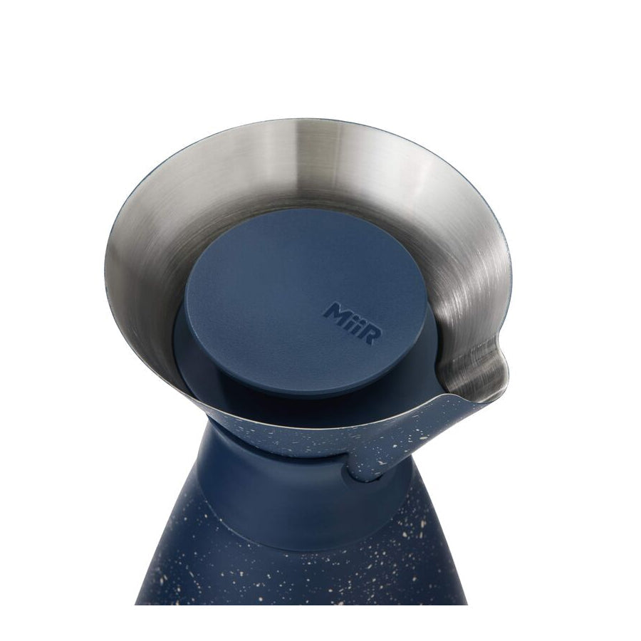 new-standard-carafe-x7 WebPDP-33oz_New_Standard_Carafe_Tidal_Blue_Speckle_Studio__CAR1SVOS225_45_Lid_Off.jpg