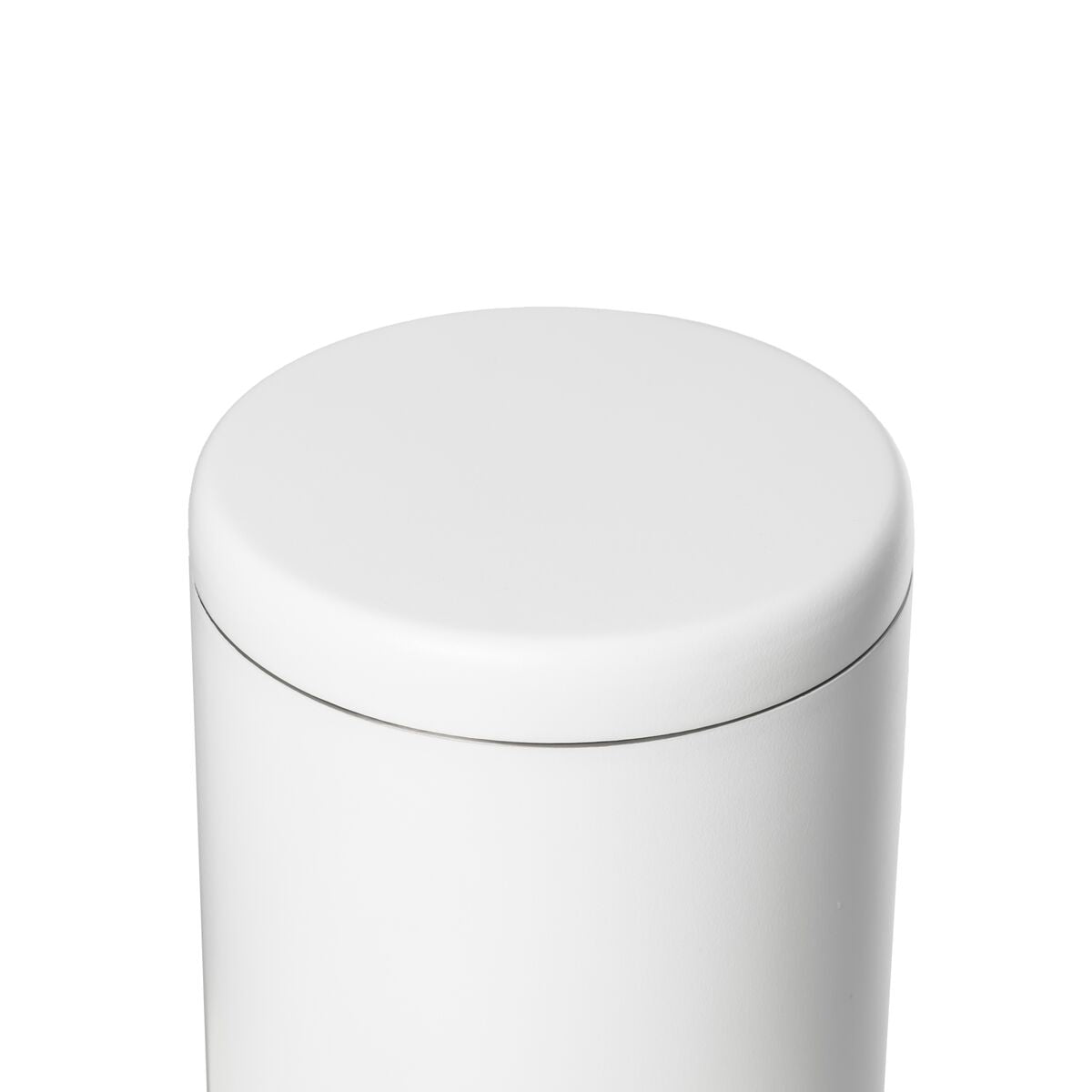 airlock-coffee-canister-o5 WebPDP-Airlock_Coffee_Canister__ACN2SVOS001_White_X2Studio_45_Deg_Lid_On.jpg