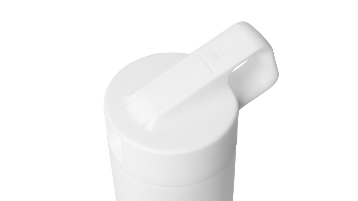 straw-bottle-z7 WebPDP-Straw_Lid_2_White_Studio_0221_45deg_Closed__WMB2SL20001.jpg